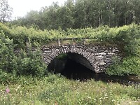 Oude stenen brug uit Kareltijd