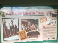 Infobord over de Tunnel