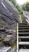 Steil omhoog de bergen in.