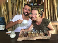 Tasting coffee and tea, mjummie