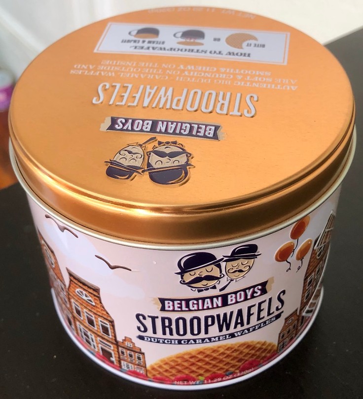 I treated (Belgian?) stroopwafels on the last day at school.