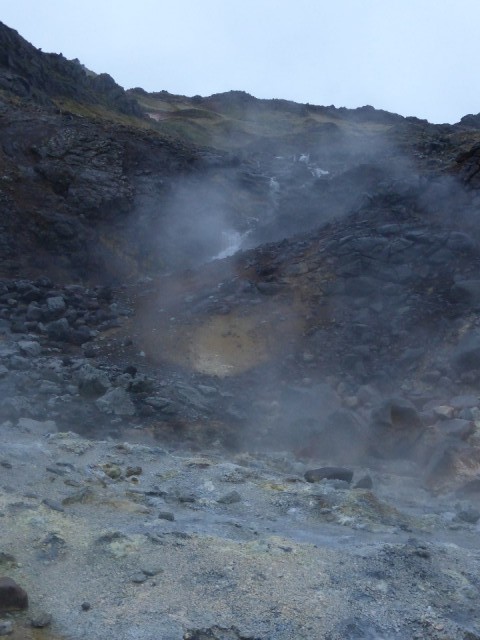 Er is ook een waterval bij Seltún
