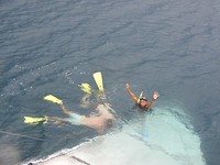 Alle knopen losmaken onder water