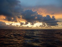 zonsondergang vanaf de boot