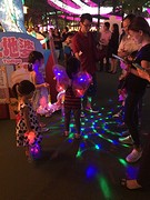 Kinderen en lampjes