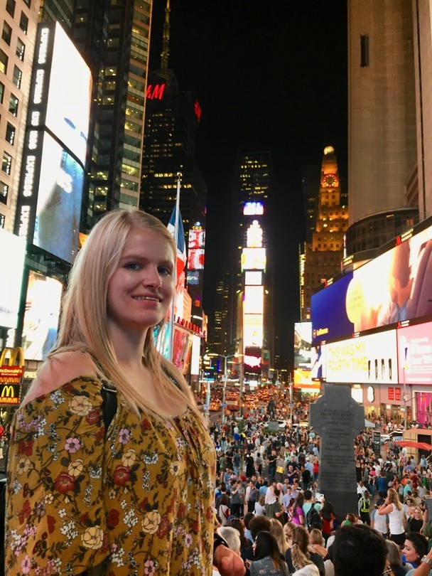 Times Square 2