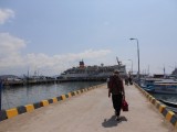 42) Met de ferry van Flores naar Sulawesi