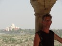 39. Taj Mahal op de achtergrond_