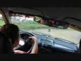 een 12-jarige als taxichauffeur....