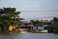 Onderweg naar floating market