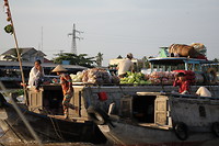 Floating market