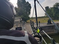 Smal bruggetje