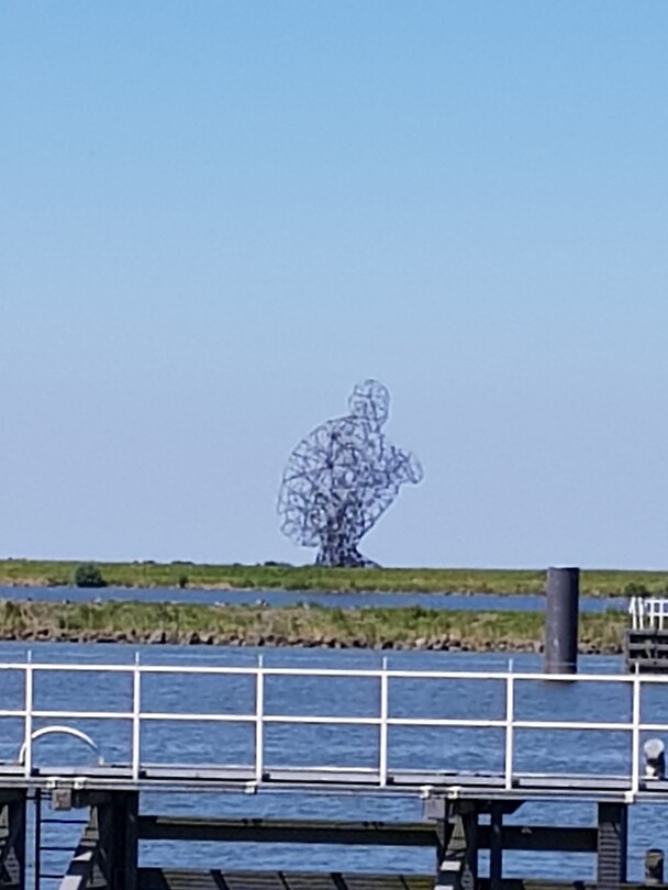Poepende beeld