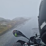Off the road in de mist