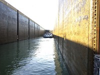 grootte van de sluis Maasbracht