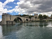 Sur le pont d'Avignon ......