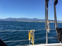 Van Gruissan naar Saint-Cyprien met toenemende wind tot kracht 7 bf.