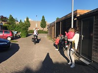Dag 1 : Wegfietsen onder luid getoeter