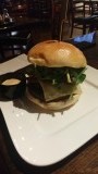 Kaki burger, heerlijk!
