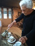 Koffie wordt ingeschonken