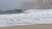 Golven bij Nazare