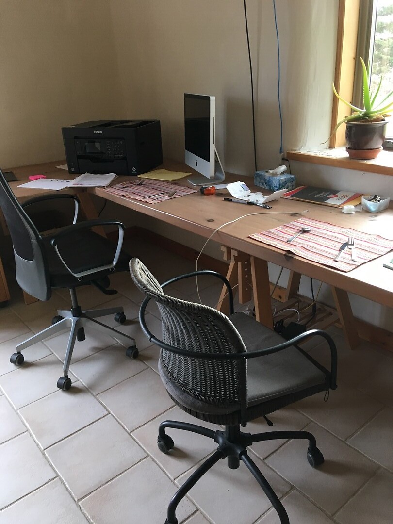The Awesome Desk