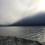 Op de boot naar Retreat Camp van Arts Umbrella