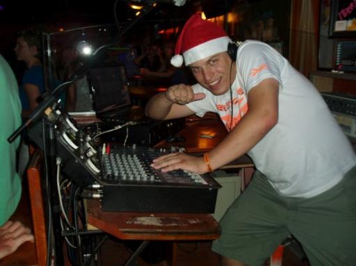 DJ Tom