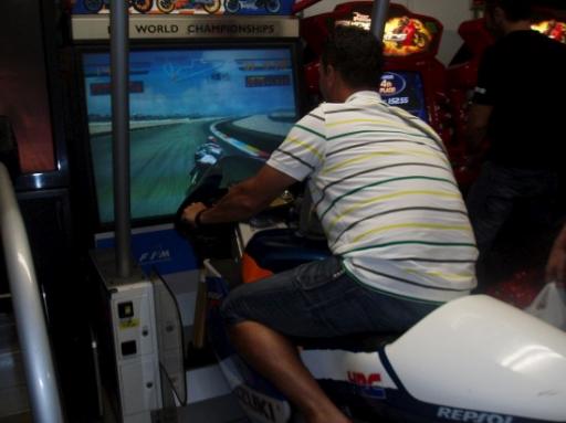 Roy op de motor!