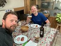 Aan tafel in de herberg Les Seignes
