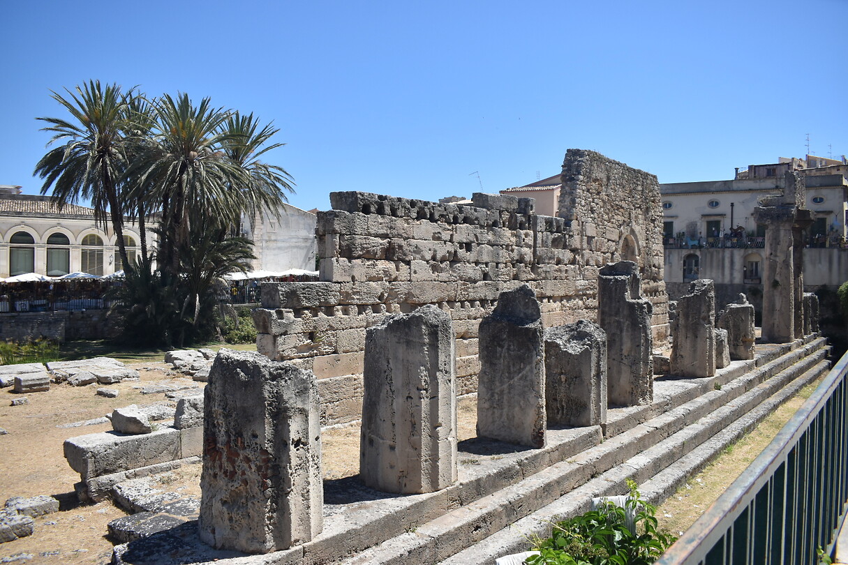 32013
