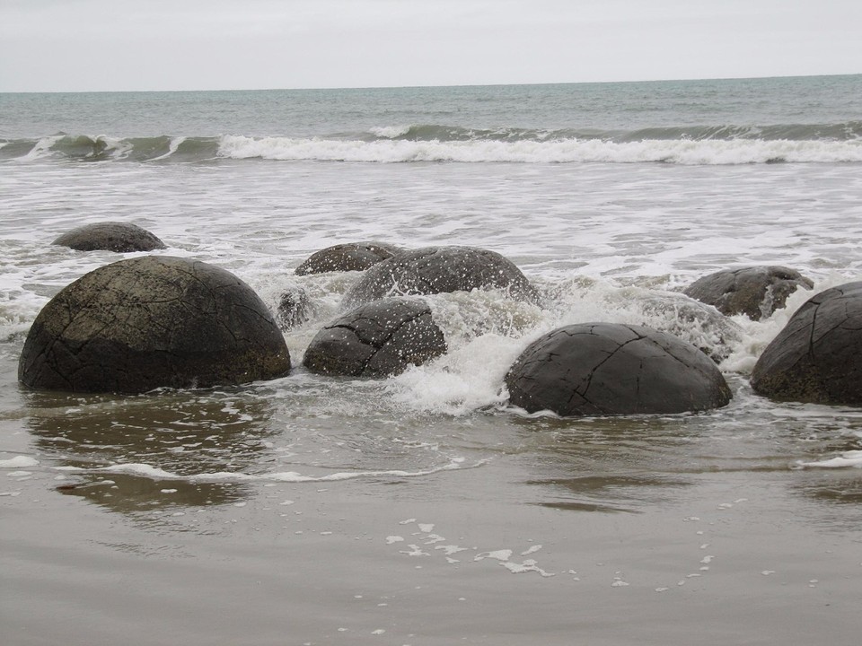 a1_IMG_2899_van Mt Cook naar Portobello - _Moeraki Boulders