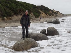 a2_DSC02842_van Mt Cook naar Portobello - _Moeraki Boulders