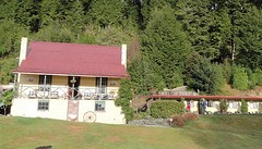 a1_DSC03304 Kingloch Lodge eerste verdieping links onze kamer en veranda