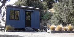 c2_DSC03308 cabin in Wanaka
