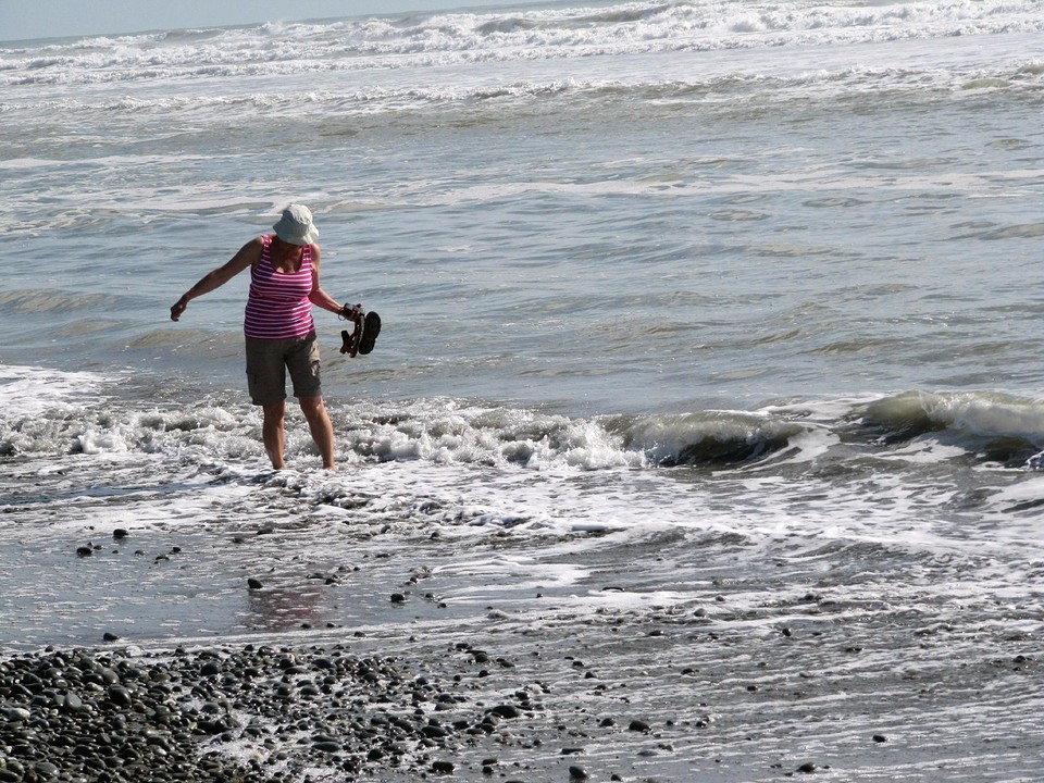 e2_IMG_3641_van Haast naar Greymouth -pootje baden