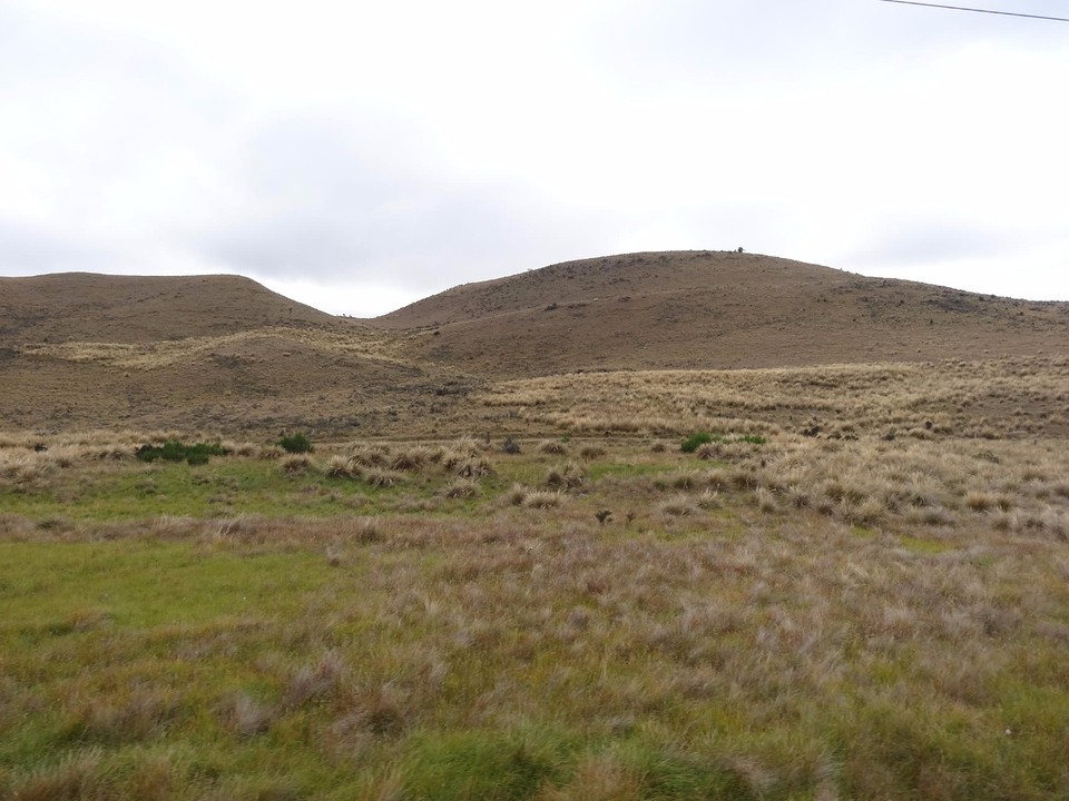 DSC03446_TranzAlpine van Christchurch naar Greymouth - kaal landschap