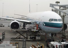 DSC02213 Schiphol - vliegtuig Cathay Pacific