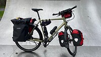 Fiets en achtergrond glimmen