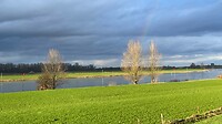 wat zijn de kleuren toch mooi met zon en regen