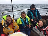 Verzopen na het zeilen verwisselen midden op zee