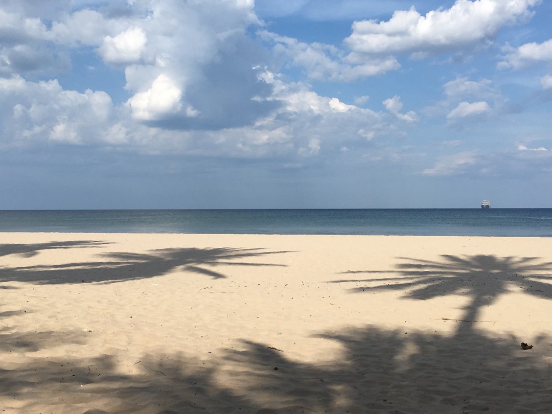 Uitzicht vanaf m'n strandbedje