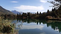 Spiegelbeeld in het Lac de Vernays 4