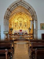 In het kerkje van Luz