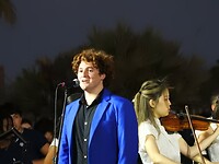 Geweldig talentvolle zanger met een goeie kop