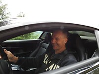 De motor loopt nog. Zal ik?