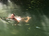 Bij de waterval