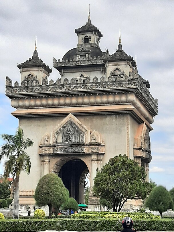 Arc de troimphe in Laos