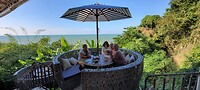 Coffee met uitzicht cosy beach