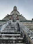 Wat Arun, see reflection bird